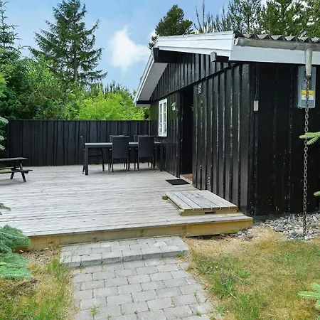 Sauna Retreat In Blabjerg Holiday home